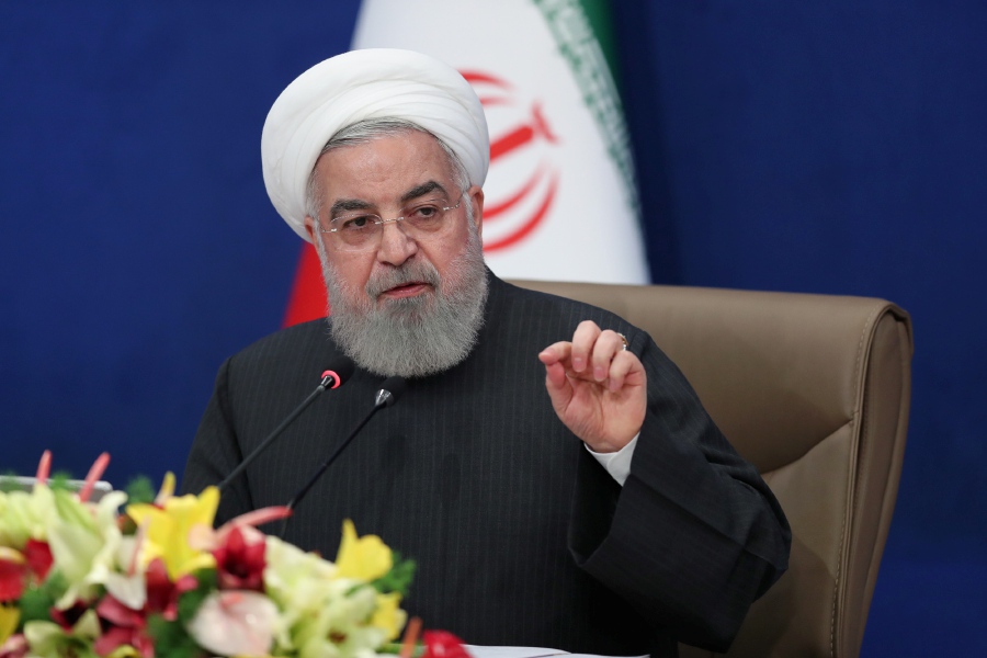 지난 3일 하산 로하니 이란 대통령은 국무회의 자리에서 "강대국과 더 이상의 핵협상은 없다"고 말했다. 사진=EPA/연합